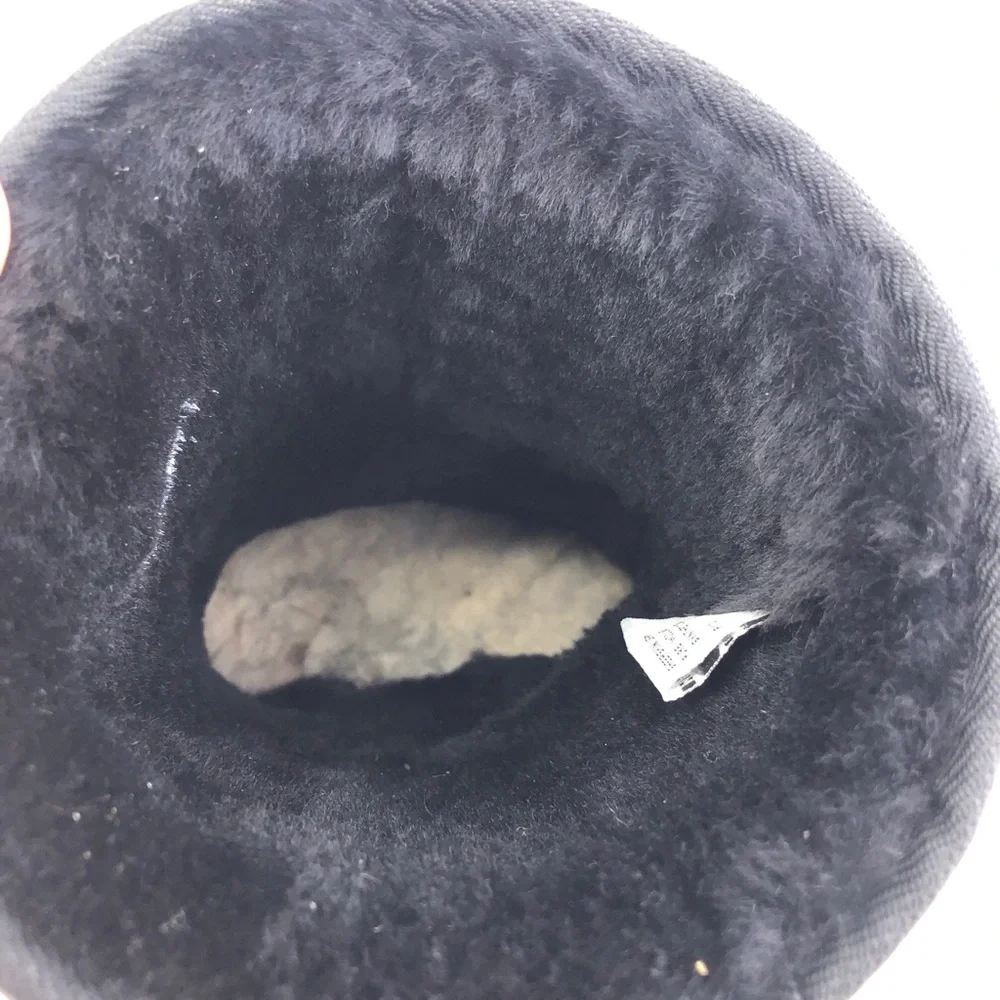 UGG Ultra Short Sheepskin Winter Boots M10